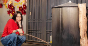 My Tam Cuc Xinh Ben Noi Banh Tet Nsnd Trinh Kim Chi Trong Biet Thu Trieu Do 2898