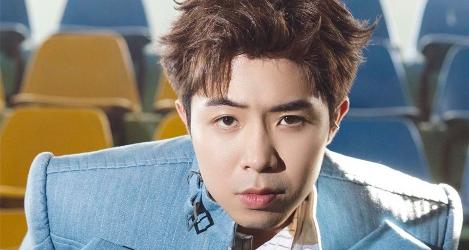 nam ca si phai huy su kien doi lich ra nhac vi cau rap tuc tiu cua b ray 2308