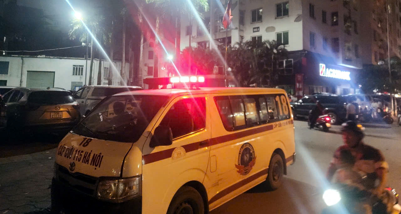 nam sinh roi tu tang 8 chung cu o ha noi tu vong tai cho 2924