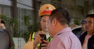 nam tai xe bi phat 35 trieu tuoc bang lai 23 thang vi vi pham pho bien dip tet 1537