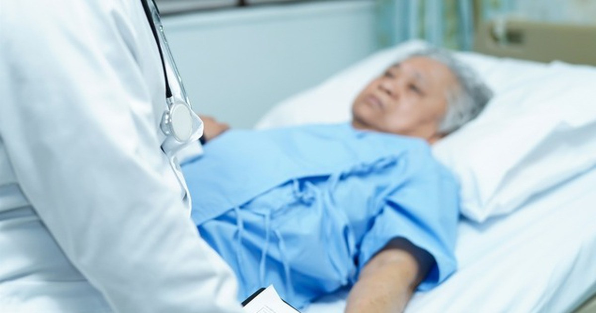 Nam Tren Giuong Benh Toi Lap Di Chuc Cho Hang Xom 2 Can Nha Va 37 Ty Dong Roi Phai Hoi Han 29C667B97