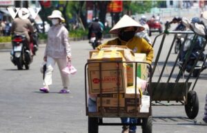 Thời tiết ngày 13/4: Nắng nóng diện rộng, Trung Bộ có nơi trên 40 độ C 1 nang1 3