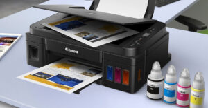 Nen Mua May In Mau Loai Nao