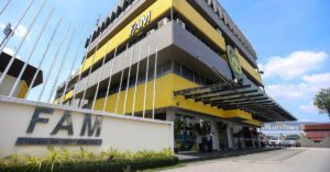 New 176656325008363399980 200 0 933 1400 Crop 17665633228131125231200