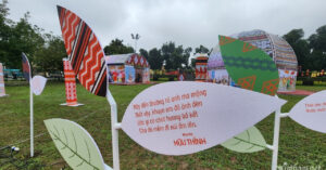 Ngày thơ Việt Nam: Đi tìm phẩm giá của thi ca 1 ngay tho viet nam di tim pham gia cua thi ca 1520