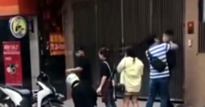 nghi mau thuan trong quan nam thanh nien bi danh giua duong o ha noi 1806