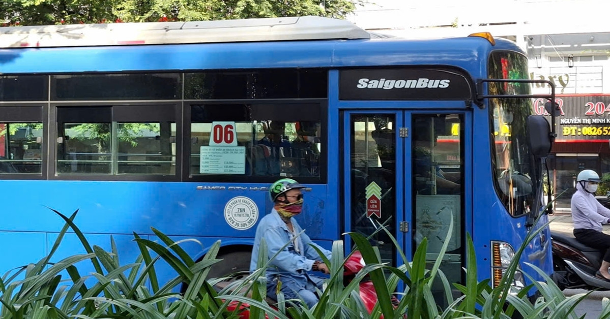 Nguoi Cao Tuoi Tphcm Nhan Ve Xe Buyt Mien Phi Tu Dong Bang Can Cuoc Vneid 1968