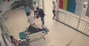 nguoi dan ong bac ninh ke khoanh khac nghet tho cuu chau be 7 tuoi hoc di vat 3158