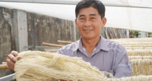 Nguoi Dan Ong Can Tho Bien La Bo Di Thanh Soi Nong Dan Co Them Tien Trieu 54