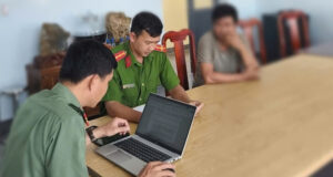 Người Đàn Ông Khai 'Có Hơi Men' Khi Chia Sẻ Clip Xuyên Tạc Trên Facebook Nguoi Dan Ong Khai Co Hoi Men Khi Chia Se Clip Xuyen Tac Tren Facebook 1615