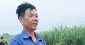 nguoi dua 3 thi the nam sinh len bo ke phut chet lang duoi song 448