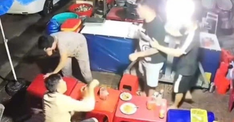 nguoi phu nu 60 tuoi bi hanh hung tai quan an o gia lai 550