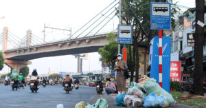 nha cho xe buyt o tphcm nhech nhac keo dai trach nhiem thuoc ve ai 3266