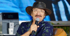 nhac si nguyen cuong nsnd phuong loan xuc dong don tin vui bat ngo 550