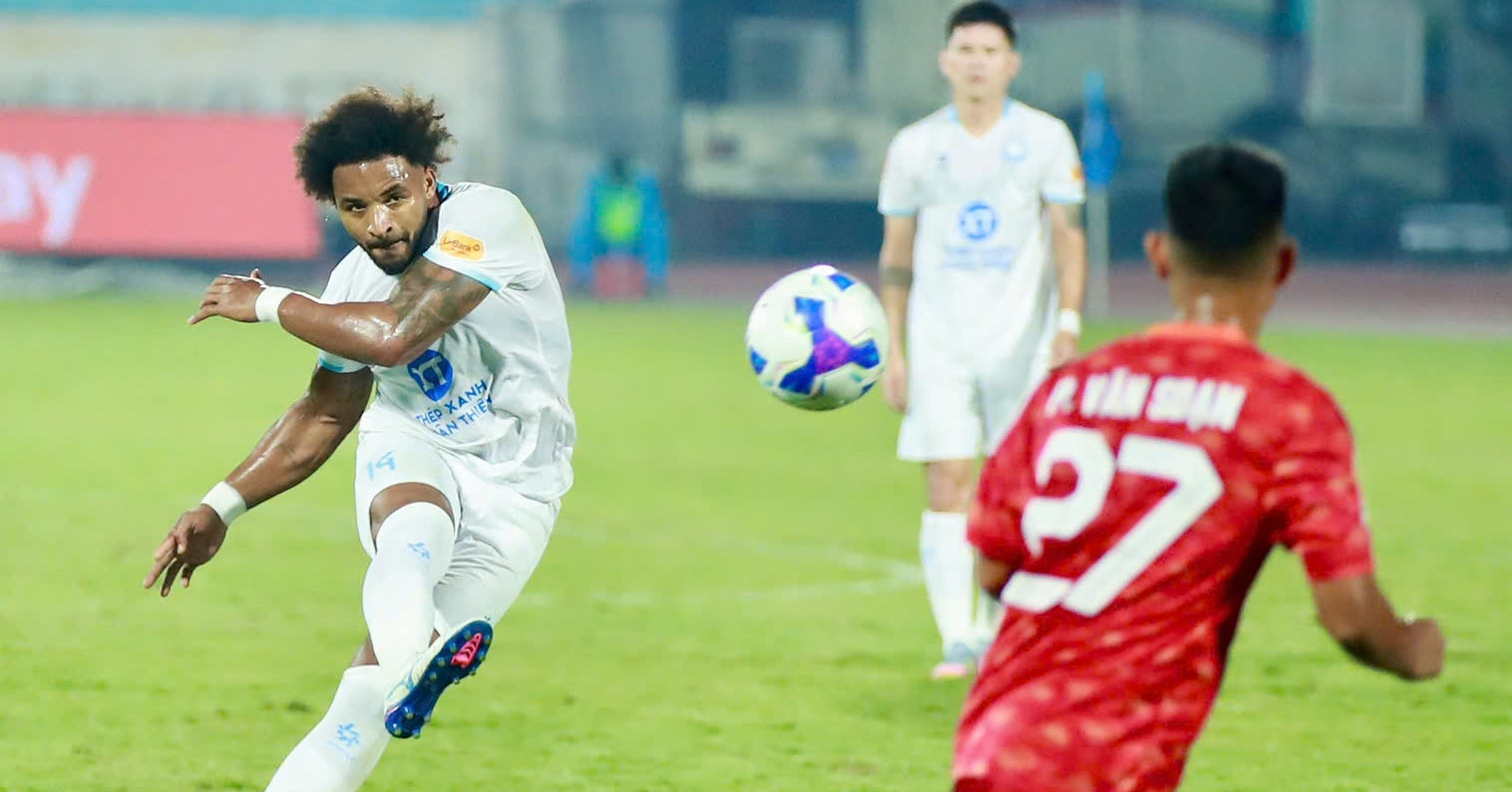 nhan dinh becamex tp 3038