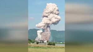 no phao hoa Trung Quoc no nha may san xuat phao hoa o tinh Ho Nam 5 2026 cctv
