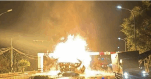 No Xe Bon Cho Gas O Hung Yen Lua Boc Du Doi 3479