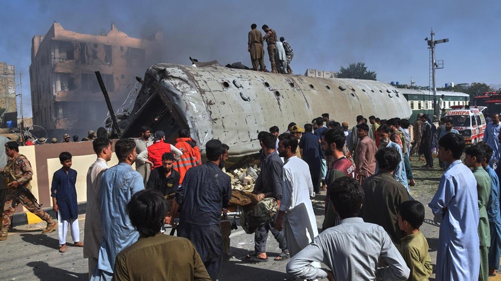 no bom o pakistan danh bom gan ga tau pakistan. ap