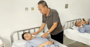 noi dau cua gia dinh nam sinh sau vu bi danh da man o ha noi 1633