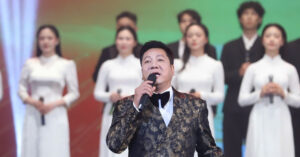 NSND Quốc Hưng, Tiến sĩ Tân Nhàn gây ấn tượng trong chương trình 'Sáng mãi tên Người' 8 nsnd quoc hung tien si tan nhan gay an tuong trong chuong trinh sang mai ten nguoi 2831