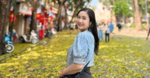 NSND Thu Hà U60 vẫn trẻ đẹp, ca sĩ Mỹ Tâm trải lòng về tình yêu 2 nsnd thu ha u60 van tung tang ben la vang my tam trai long ve tinh yeu 2531