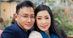 nsnd trinh kim chi tuoi 55 hoc tien si duoc chong dai gia het long hau thuan 2504