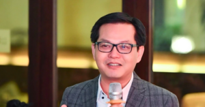 NSND Trung Hiếu làm giám khảo cuộc thi hát 1 nsnd trung hieu lam giam khao cuoc thi hat 2551