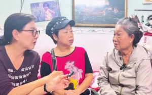 Nu Nghe Si Phai Di Luom Ve Chai Lam Osin Noi Mot Cai On Cua Quy Binh Khi Con Song F36Cc4Cadafc443F94