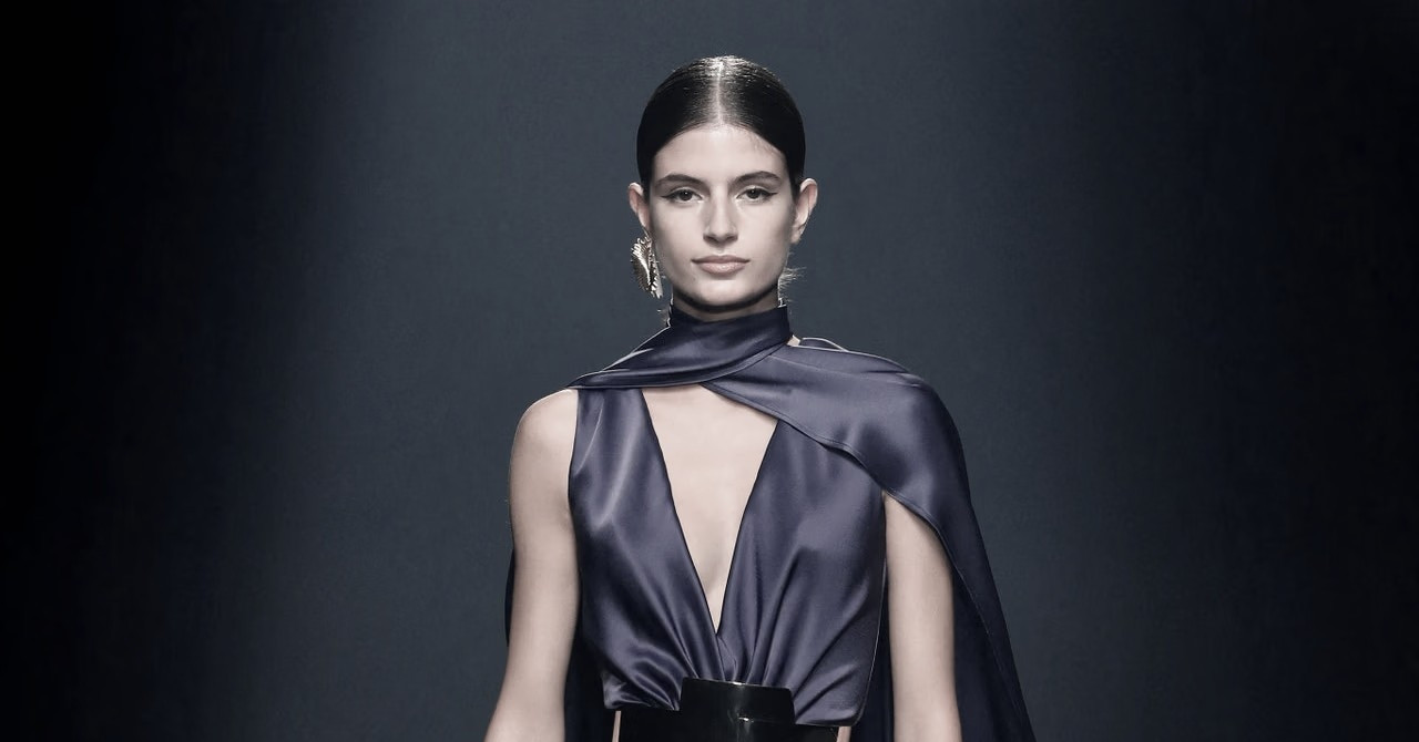 Nu Nguoi Mau Qua Doi Dot Ngot O Tuoi 22 677