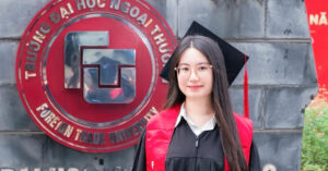 nu sinh tot nghiep som voi diem so cao nhat truong dh ngoai thuong nam 2026 1453