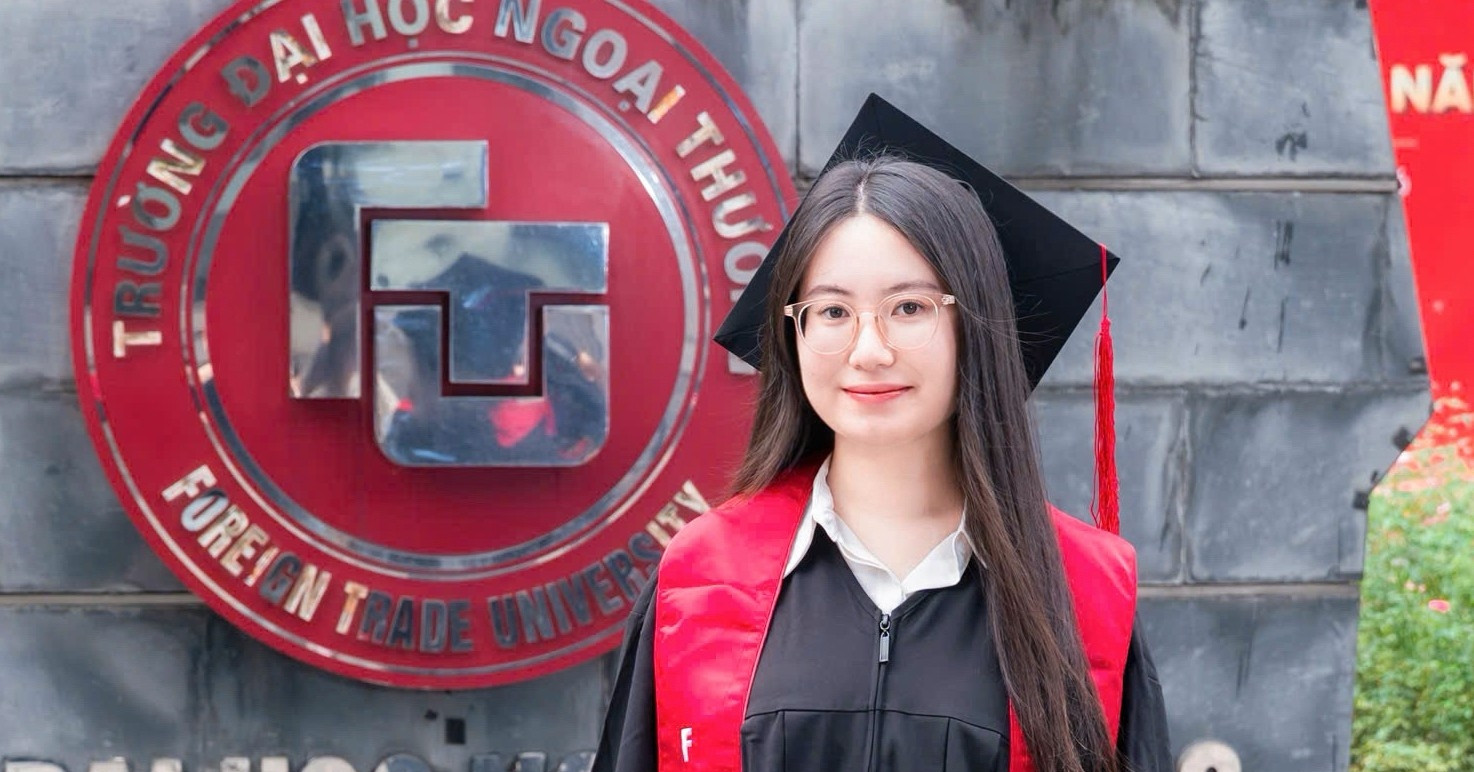 nu sinh tot nghiep som voi diem so cao nhat truong dh ngoai thuong nam 2026 1453