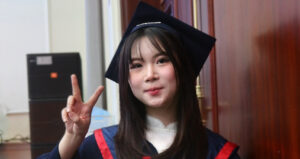 Nu Sinh Tro Thanh Thu Khoa Tot Nghiep Loai Xuat Sac Truong Cong Nghe 601