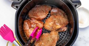Nướng gà bằng nồi chiên không dầu: Bí quyết làm món ngon tại nhà 1 nuong ga bang noi chien khong dau