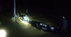 Om Cot Dien Giua Dong Nuoc Xiet Nguoi Dan Ong Da Nang Thoat Chet Ngoan Muc 3497