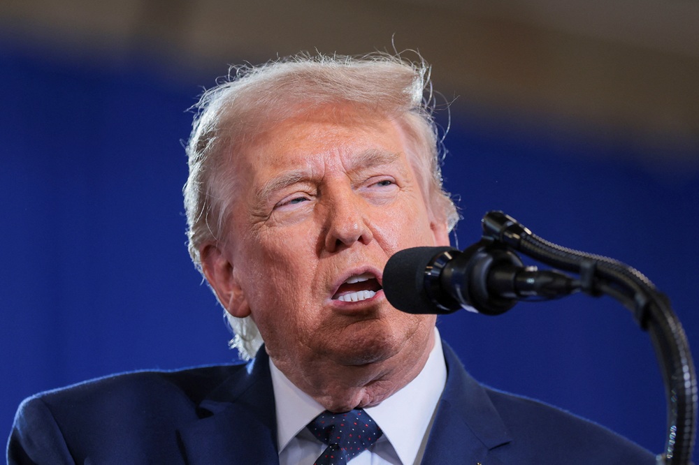 ong trump iran co the tham gia hiep dinh abraham trong tuong lai. reuters