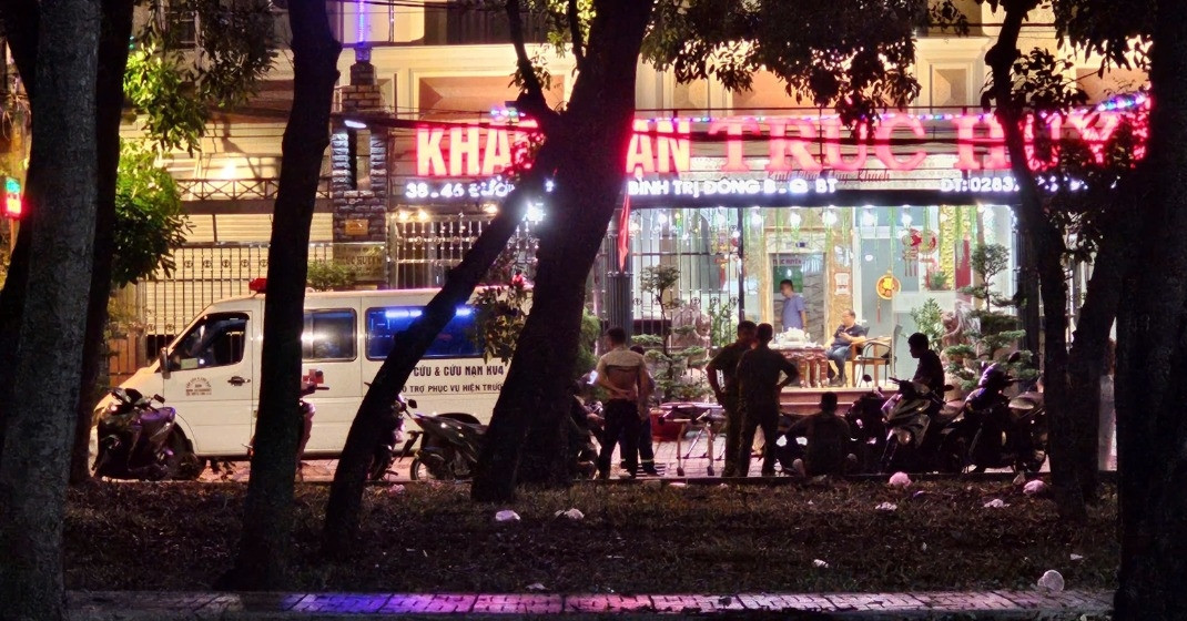 phat hien nguoi dan ong tu vong bat thuong trong khach san 253