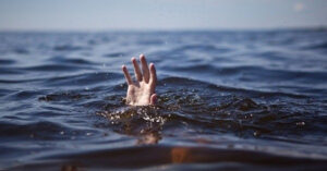 Phát hiện thai phụ cùng con gái 4 tuổi tử vong dưới hồ nước 11 phat hien thai phu cung con gai 4 tuoi tu vong duoi ho nuoc 1756.webp