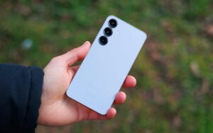 Vì sao 2026 Galaxy S25 trở nên đáng mua hơn bao giờ hết? 3 photo1776135056927 1776135057113905956369 17761460640621944934884