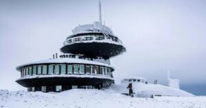 Nga nghiên cứu loại tia cực mạnh, bất chấp thời tiết khắc nghiệt ở Bắc Cực: Mục đích là gì? 2 photo2026 03 0220 17 39 1772464679864103230061 0 0 1080 1728 crop 17724646846241495042832