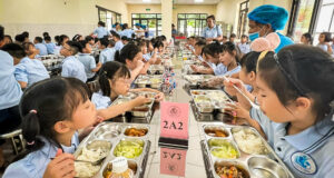 phu huynh bat an ve tin thit lon ban ninh binh ra yeu cau khan 1866