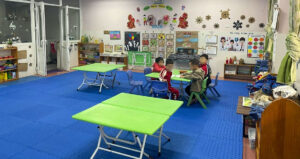 phu huynh bat ngo vi lop con vang tanh o gio chinh khoa hieu truong noi gi 965