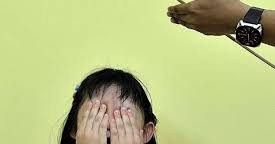 phu huynh vao truong danh hoc sinh 10 roi theo giao keo 2629