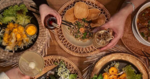 Quan An Viet O Anh Co Dac San Gi Ma Duoc Khen Dang Gia Tung Dong 3406