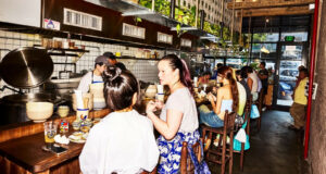 Quan Viet O My Ban Dac San Ha Noi Hai Phong Khach Cho 2 Tieng De An 97