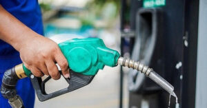 quoc gia nao tieu thu xang nhieu nhat the gioi 2046