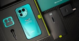 realme gt8 pro aston martin limited edition innoq 16 1762780498498715613630 78 0 1125 2000 crop 1762