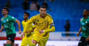 ronaldo choi sang al nassr doi lai ngoi dau 178