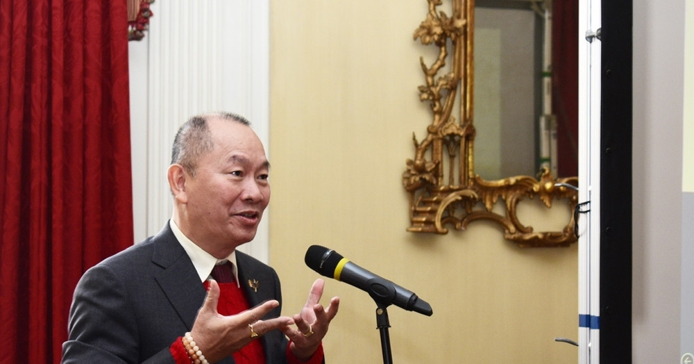 Sach Xa Hoi Tri Tue Nhan Tao Dua Con Chung Cua Viet Nam Va My 502