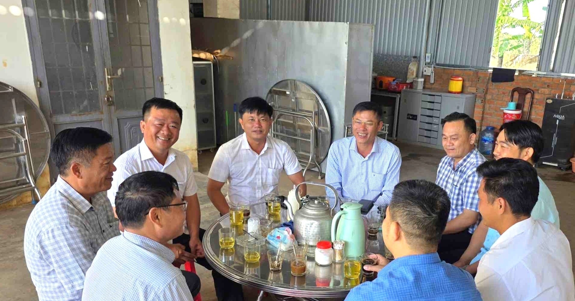 sang kien tiet kiem tao gan ket cua 31 can bo xa mien nui o dak lak 1544
