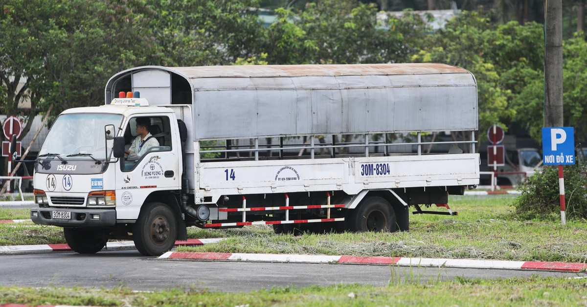 sat hach lai xe hn 1jpg 246